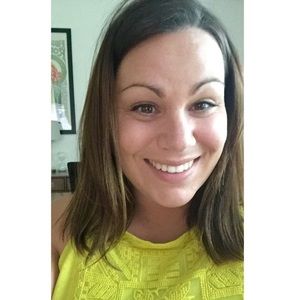 Meet your Posher, Hollee